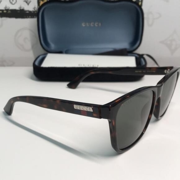 ✨ Brand New Gucci GG0746S 003 Sunglasses – Dark Havana with Green Lenses ✨ - Picture 5 of 12